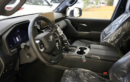 Toyota Land Cruiser, 2025 год, 16 300 000 рублей, 12 фотография