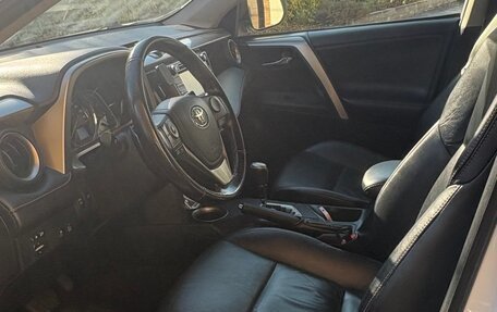 Toyota RAV4, 2013 год, 1 720 000 рублей, 4 фотография