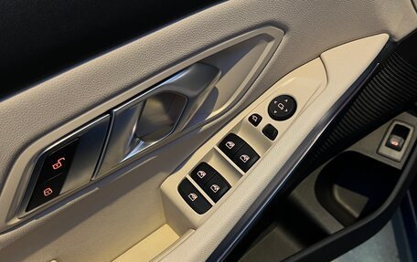 BMW 3 серия, 2021 год, 4 200 000 рублей, 16 фотография