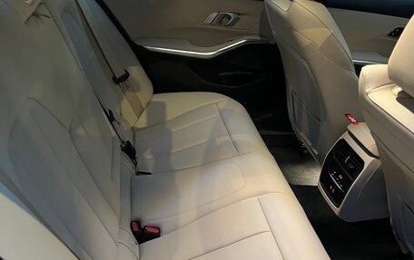 BMW 3 серия, 2021 год, 4 200 000 рублей, 15 фотография