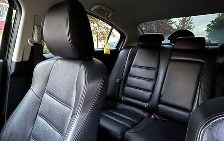 Mazda 6, 2015 год, 2 200 000 рублей, 10 фотография