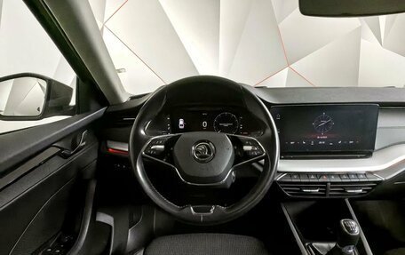 Skoda Octavia IV, 2021 год, 1 850 000 рублей, 16 фотография