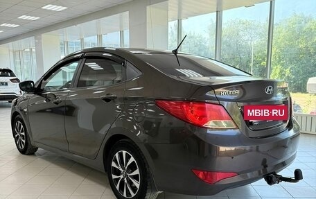 Hyundai Solaris II рестайлинг, 2015 год, 859 000 рублей, 2 фотография