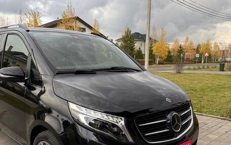 Mercedes-Benz V-Класс, 2018 год, 5 000 000 рублей, 1 фотография