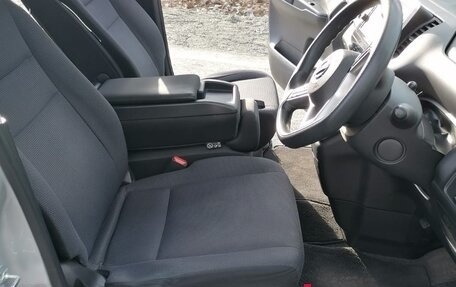 Nissan Serena IV, 2018 год, 1 950 000 рублей, 9 фотография