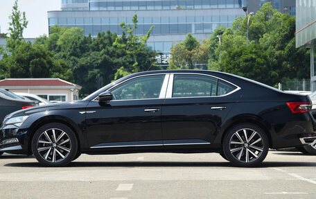 Skoda Superb III рестайлинг, 2025 год, 2 030 000 рублей, 6 фотография