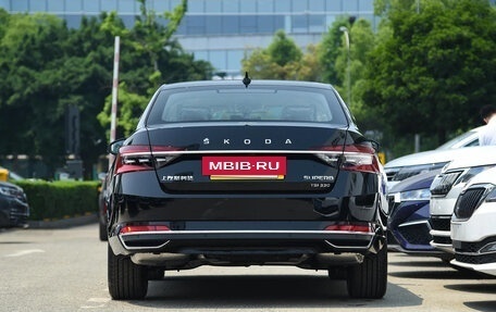 Skoda Superb III рестайлинг, 2025 год, 2 030 000 рублей, 3 фотография