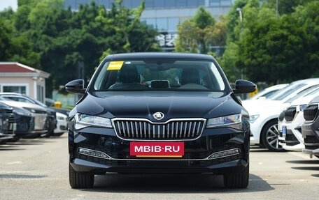 Skoda Superb III рестайлинг, 2025 год, 2 030 000 рублей, 8 фотография