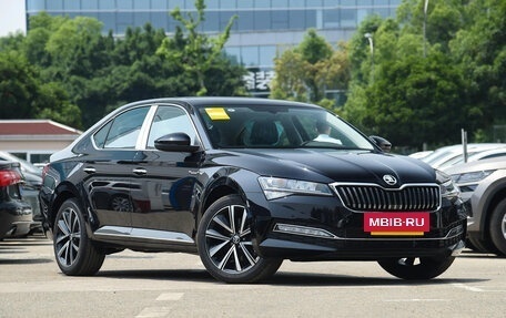 Skoda Superb III рестайлинг, 2025 год, 2 030 000 рублей, 7 фотография