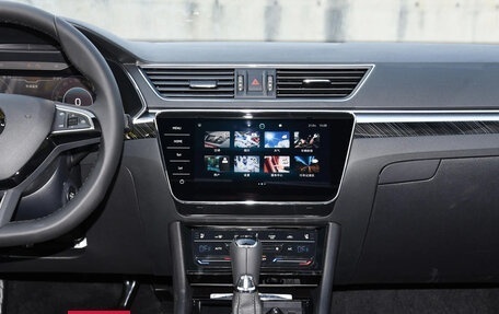 Skoda Superb III рестайлинг, 2025 год, 2 030 000 рублей, 17 фотография