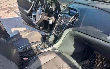 Opel Astra J, 2011 год, 400 000 рублей, 13 фотография