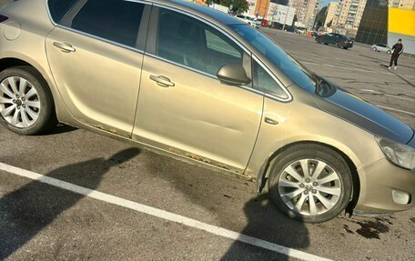 Opel Astra J, 2011 год, 400 000 рублей, 6 фотография