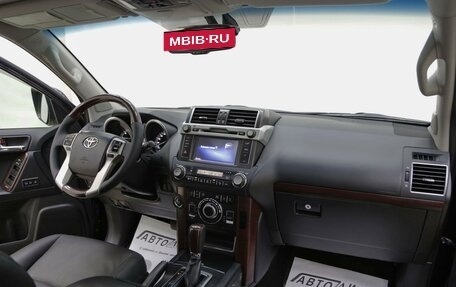 Toyota Land Cruiser Prado 150 рестайлинг 2, 2017 год, 3 349 000 рублей, 7 фотография