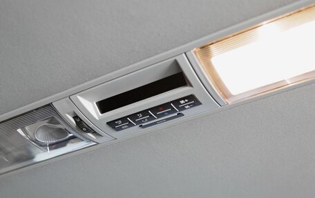 Volkswagen Caravelle T6 рестайлинг, 2015 год, 2 219 000 рублей, 9 фотография