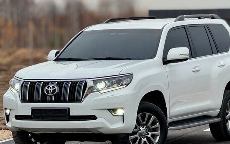 Toyota Land Cruiser Prado 150 рестайлинг 2, 2018 год, 4 500 000 рублей, 10 фотография