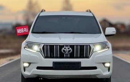 Toyota Land Cruiser Prado 150 рестайлинг 2, 2018 год, 4 500 000 рублей, 3 фотография