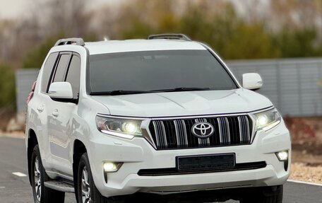 Toyota Land Cruiser Prado 150 рестайлинг 2, 2018 год, 4 500 000 рублей, 14 фотография