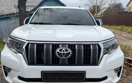 Toyota Land Cruiser Prado 150 рестайлинг 2, 2018 год, 4 500 000 рублей, 16 фотография