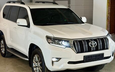 Toyota Land Cruiser Prado 150 рестайлинг 2, 2018 год, 4 500 000 рублей, 35 фотография