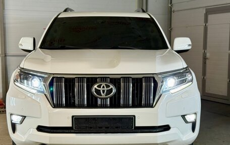 Toyota Land Cruiser Prado 150 рестайлинг 2, 2018 год, 4 500 000 рублей, 34 фотография