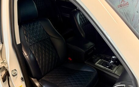 Toyota Land Cruiser Prado 150 рестайлинг 2, 2018 год, 4 500 000 рублей, 29 фотография