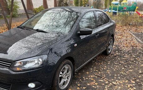 Volkswagen Polo VI (EU Market), 2011 год, 775 000 рублей, 2 фотография