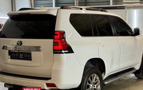 Toyota Land Cruiser Prado 150 рестайлинг 2, 2018 год, 4 500 000 рублей, 32 фотография