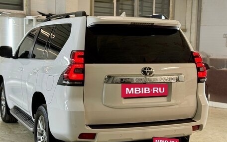 Toyota Land Cruiser Prado 150 рестайлинг 2, 2018 год, 4 500 000 рублей, 36 фотография