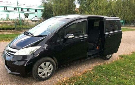 Honda Freed I, 2012 год, 1 300 000 рублей, 7 фотография