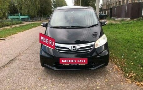 Honda Freed I, 2012 год, 1 300 000 рублей, 11 фотография