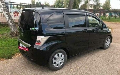 Honda Freed I, 2012 год, 1 300 000 рублей, 9 фотография