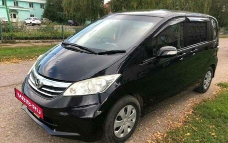 Honda Freed I, 2012 год, 1 300 000 рублей, 10 фотография