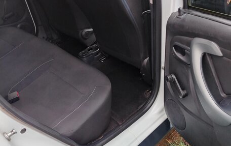 Renault Duster I рестайлинг, 2019 год, 950 000 рублей, 4 фотография