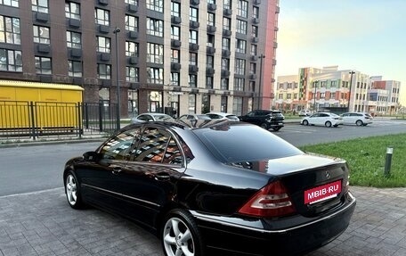 Mercedes-Benz C-Класс, 2006 год, 1 050 000 рублей, 5 фотография