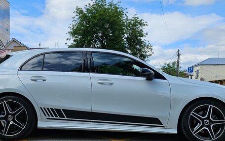 Mercedes-Benz A-Класс, 2019 год, 2 500 000 рублей, 5 фотография