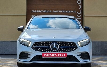 Mercedes-Benz A-Класс, 2019 год, 2 500 000 рублей, 3 фотография