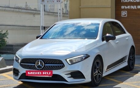 Mercedes-Benz A-Класс, 2019 год, 2 500 000 рублей, 2 фотография