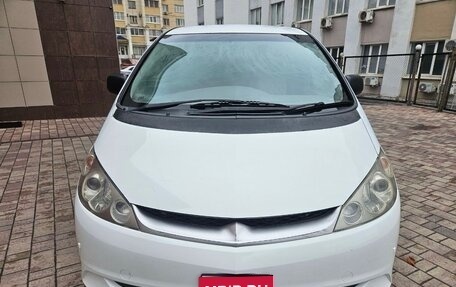 Toyota Estima III рестайлинг -2, 2002 год, 700 000 рублей, 1 фотография