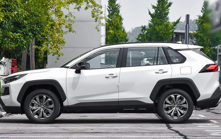 Toyota RAV4, 2025 год, 2 820 000 рублей, 7 фотография