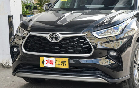 Toyota Highlander, 2025 год, 4 950 000 рублей, 2 фотография