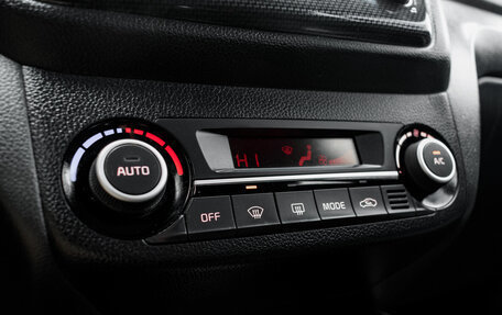 KIA Rio III рестайлинг, 2015 год, 1 140 000 рублей, 23 фотография