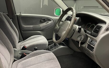 Suzuki Escudo III, 2002 год, 900 000 рублей, 7 фотография