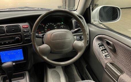 Suzuki Escudo III, 2002 год, 900 000 рублей, 13 фотография