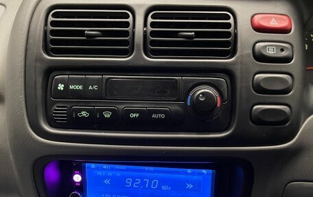 Suzuki Escudo III, 2002 год, 900 000 рублей, 16 фотография