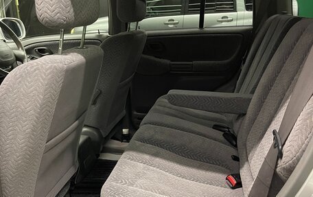 Suzuki Escudo III, 2002 год, 900 000 рублей, 10 фотография