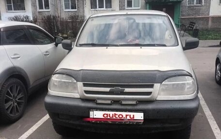 Chevrolet Niva I рестайлинг, 2003 год, 130 000 рублей, 6 фотография
