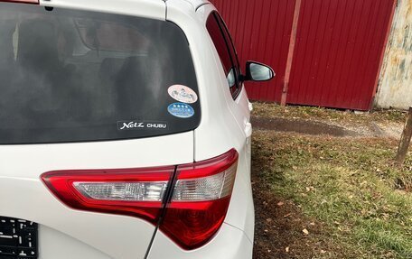 Toyota Vitz, 2018 год, 990 000 рублей, 7 фотография