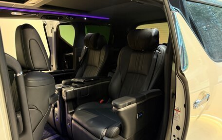 Toyota Alphard III, 2019 год, 6 100 000 рублей, 15 фотография