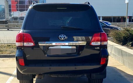 Toyota Land Cruiser 200, 2010 год, 2 600 000 рублей, 1 фотография