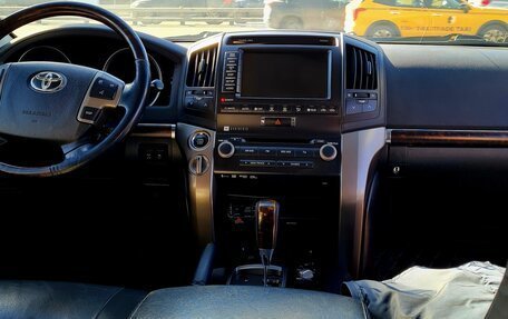 Toyota Land Cruiser 200, 2010 год, 2 600 000 рублей, 12 фотография